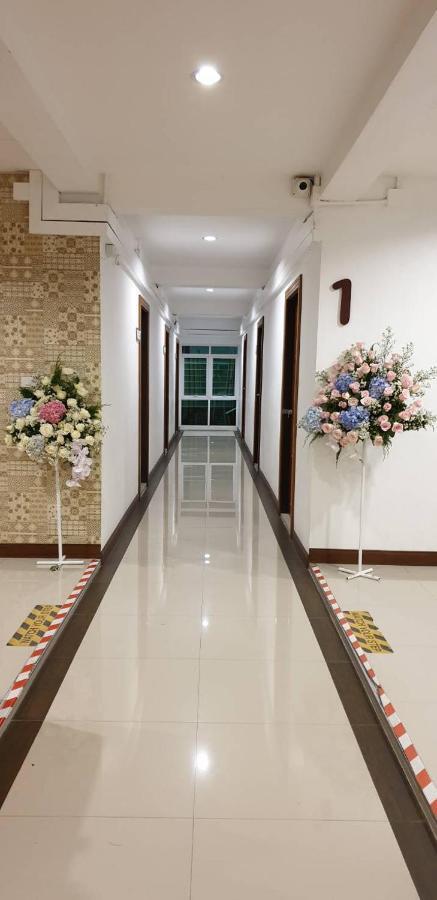 Отель Monmuang Чиангмай Экстерьер фото
